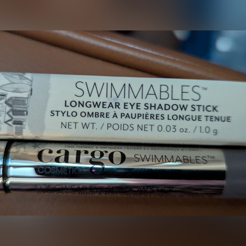 Cargo Swimmables Longwear Eye Shadow Stick -  Glacier Bay 1g - Picture 6 of 7